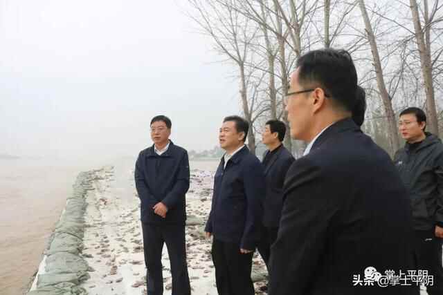 省领导带队来我县督导黄河防汛工作