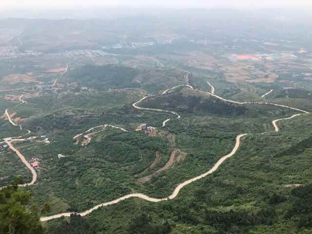 济南长清的这座山地处“齐鲁咽喉”，被称为泰山的姊妹山