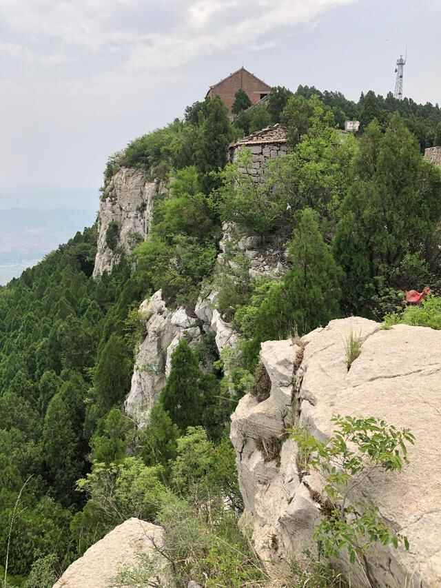济南长清的这座山地处“齐鲁咽喉”，被称为泰山的姊妹山