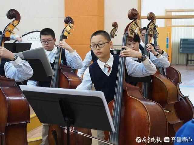 济南历城二中两百人的大型乐团，艺术水准已达省中学生顶级水平
