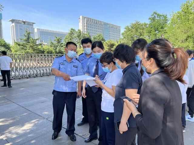 携手落实两法，共护祖国未来——章丘区**举行未成年人检察开放日活动