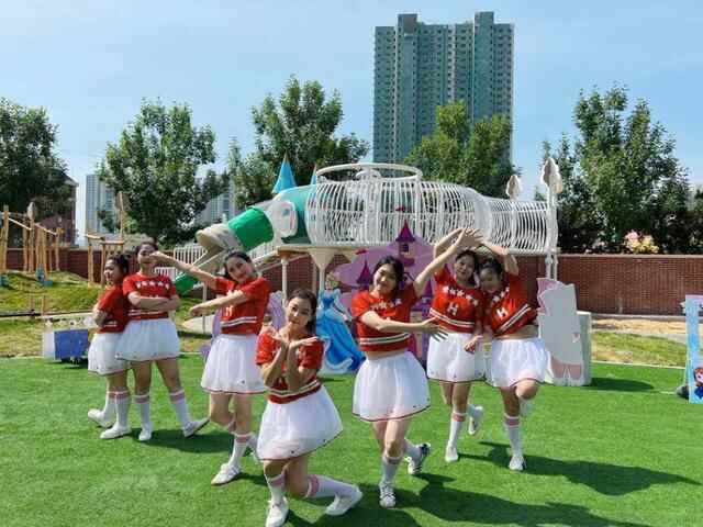 幼儿园变身童话王国，天桥区云世界实验幼儿园六一游园会好热闹