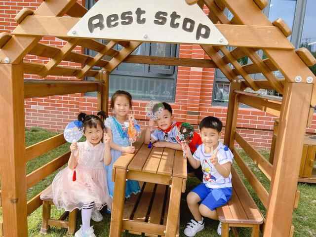 幼儿园变身童话王国，天桥区云世界实验幼儿园六一游园会好热闹