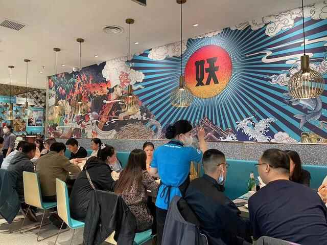 堂食恢复接近100%！一夜之间，济南各大商场又成“吃货圣地”