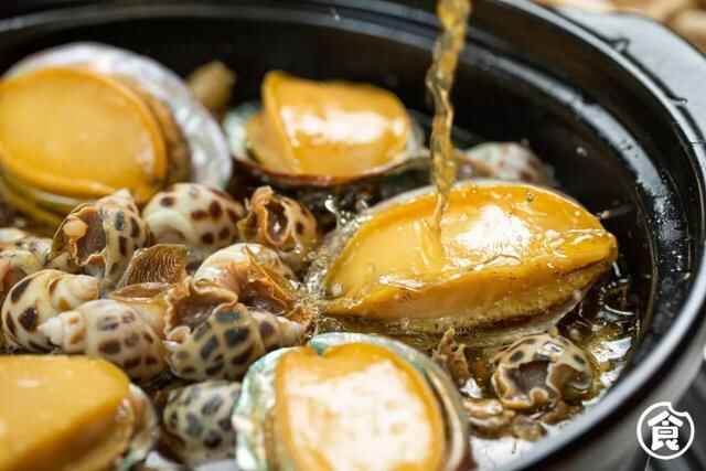 红爆东莞天桥底的「惹味煲」来惠州了，日排100+桌一位难求