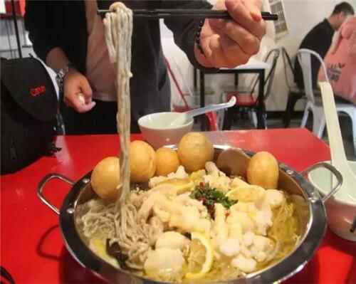 藏在济南长清的这小店够厉害！酸菜鱼面火了，3个人吃不完一碗！