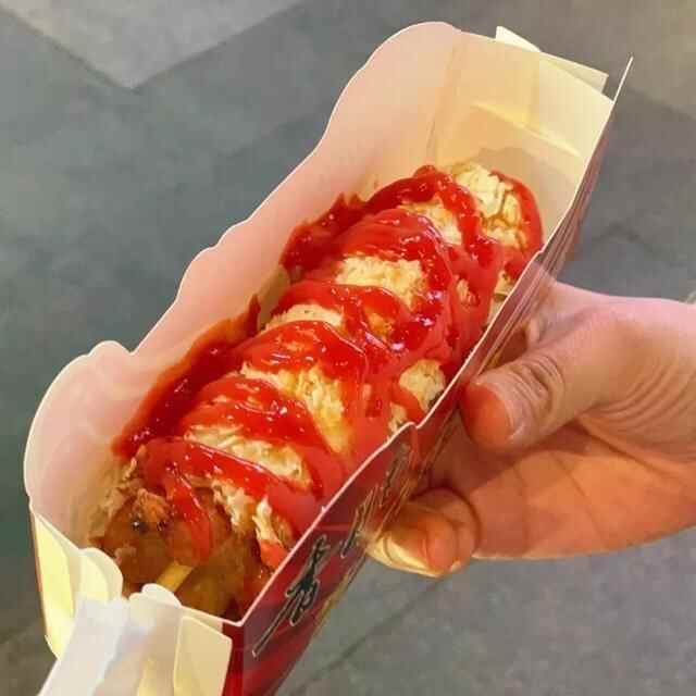 藏在小寨天桥下的美食天堂，人均10块，不用排队