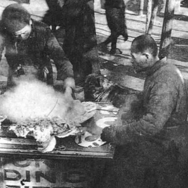 消失近90年的“天桥”找到了！但是消失的天桥小吃却再找不回来了