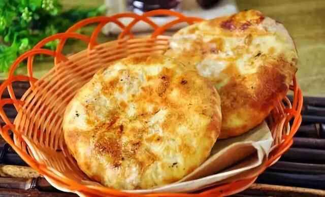 章丘不只有铁匠、铁锅，还有一道火烧美食，皮如麻酥、外酥里嫩