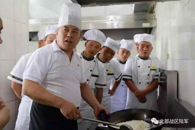 「名厨进军营」北陆的**兵有口福啦，一大波诱人美食袭来