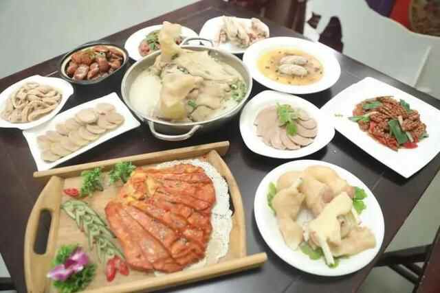 来奉贤吃羊肉品蜜梨！第十四届上海庄行伏羊节开幕啦，除了美食还有乡村美景等你来