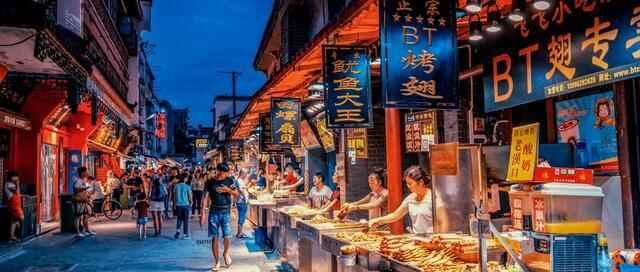 北纬37°康旅示范小镇｜万国美食节 一站吃遍全球美食