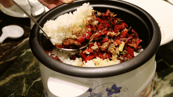 济南这家高逼格的湘菜馆，人均才几十，每道菜能干掉三碗米饭