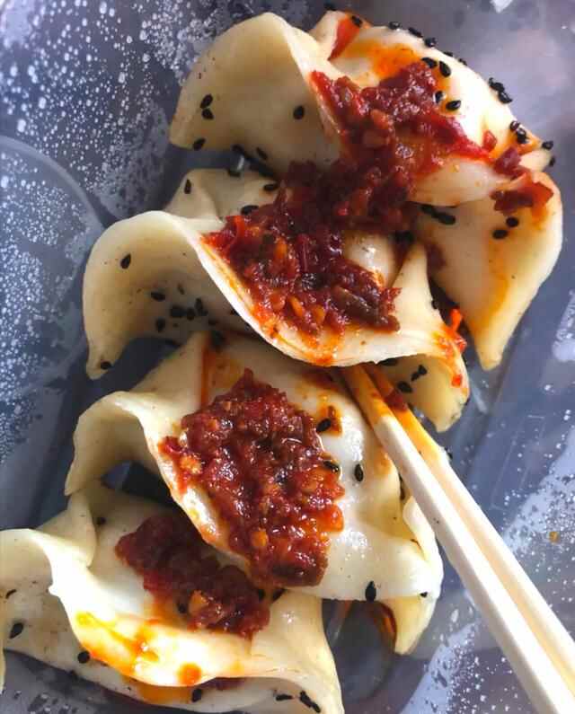 历城路这家近四十载老上海锅贴，究竟有多好吃每天都食客排长队？