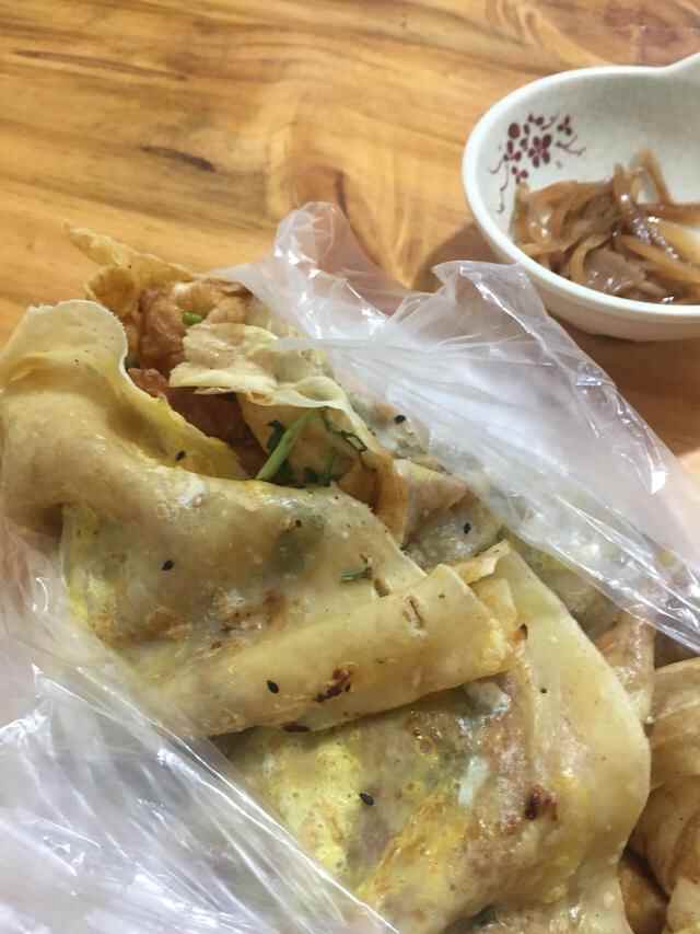 济南七里堡小区里的两大美食，看着朴素，但确实好吃