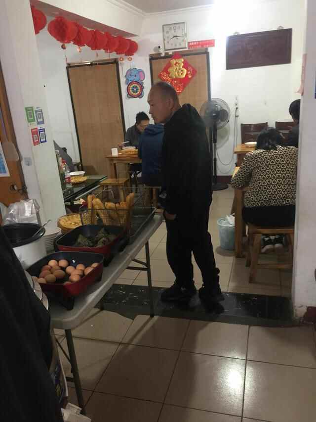 济南七里堡小区里的两大美食，看着朴素，但确实好吃