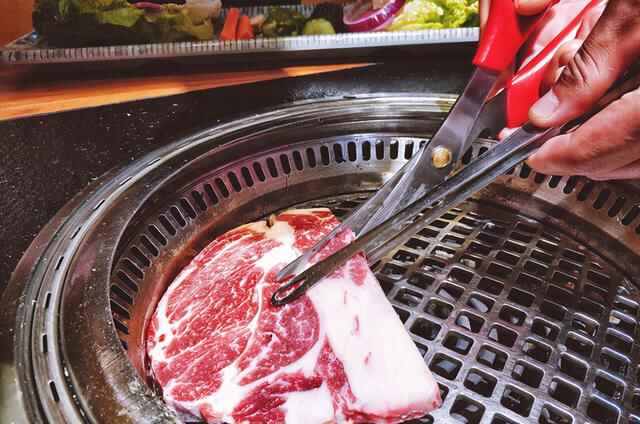 烤肉包榴莲？！济南排名第一的真香烤肉来了