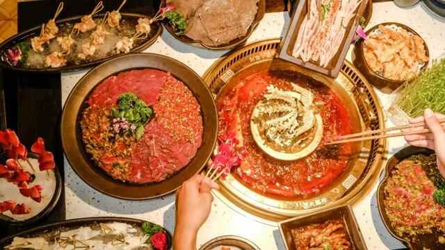 我要把你裹进把子肉、黄焖鸡、油旋…里，因为我是浪漫的济南人