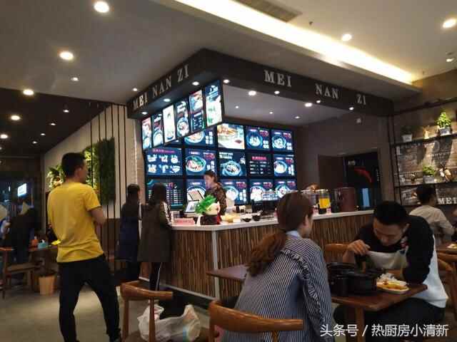 济南长清商业街附近竟然美食“泛滥”，令吃货们趋之若鹜！