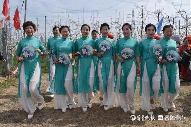 洁白的梨花、特色的小吃，商河梨花节上好热闹