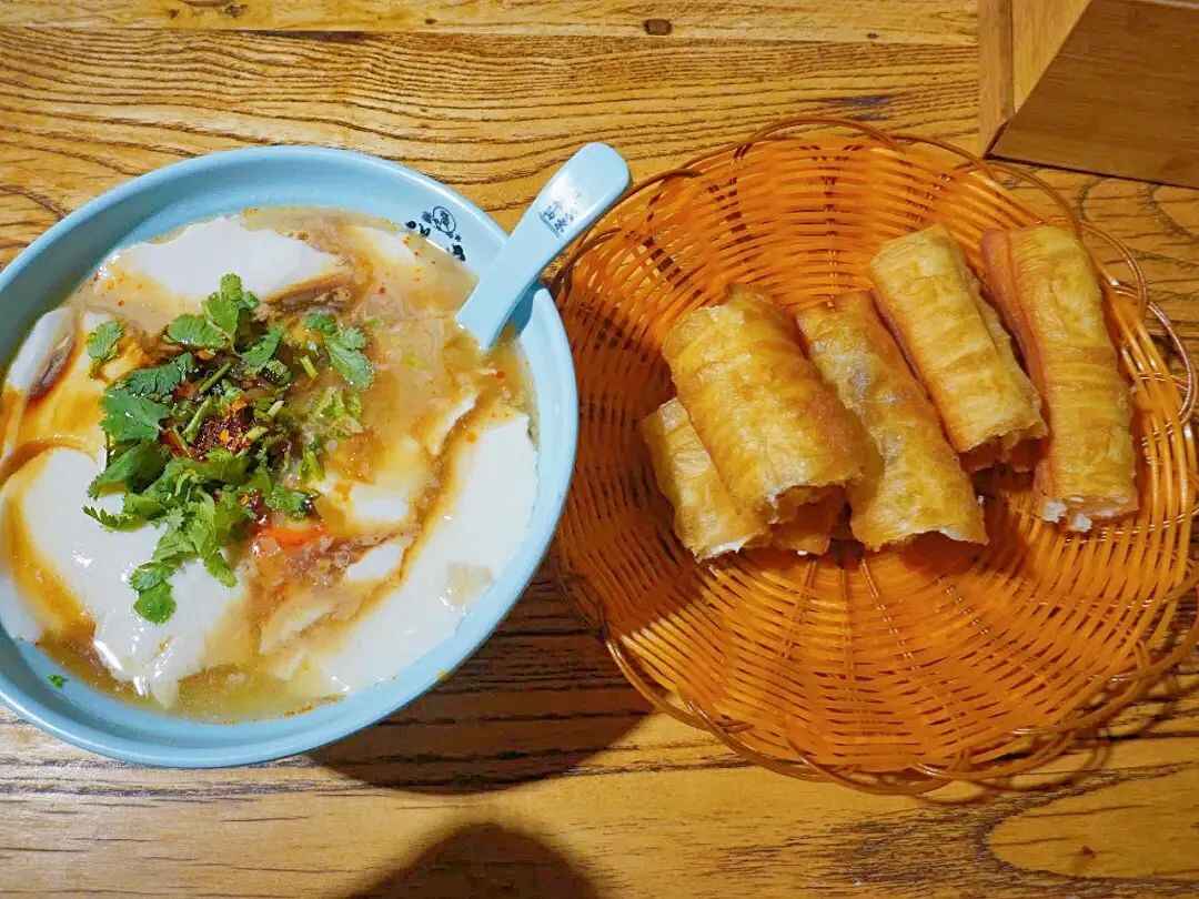 老济南人都招架不住！这几个早餐“腹地”，天天吃都不嫌腻！