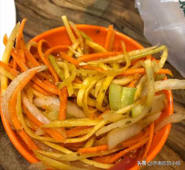 很特色！济南的新疆小锅抓饭！要不是有点偏远，人少不了估计