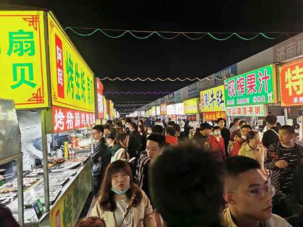 济南“吃”文化中的夜市：给城市添烟火气，扩围建文旅项目