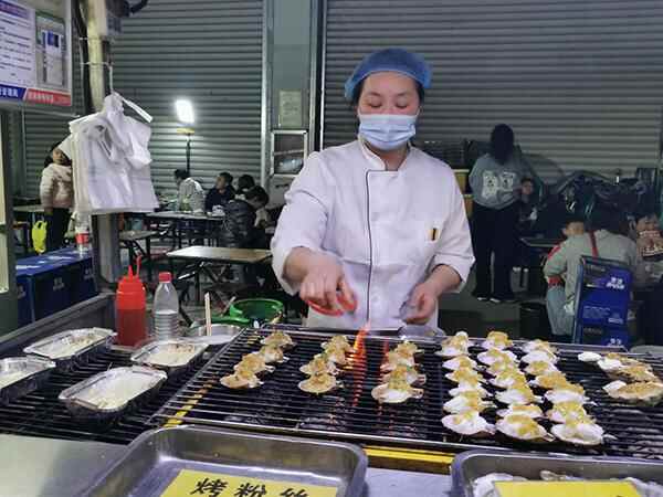 济南“吃”文化中的夜市：给城市添烟火气，扩围建文旅项目