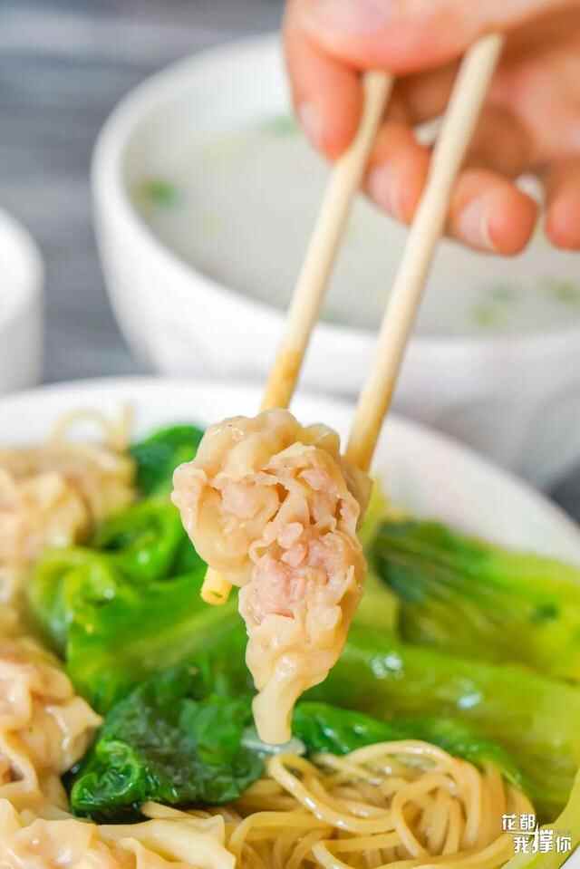 真材实料！这碗藏在天桥下的「云吞面」，食足11年都唔厌