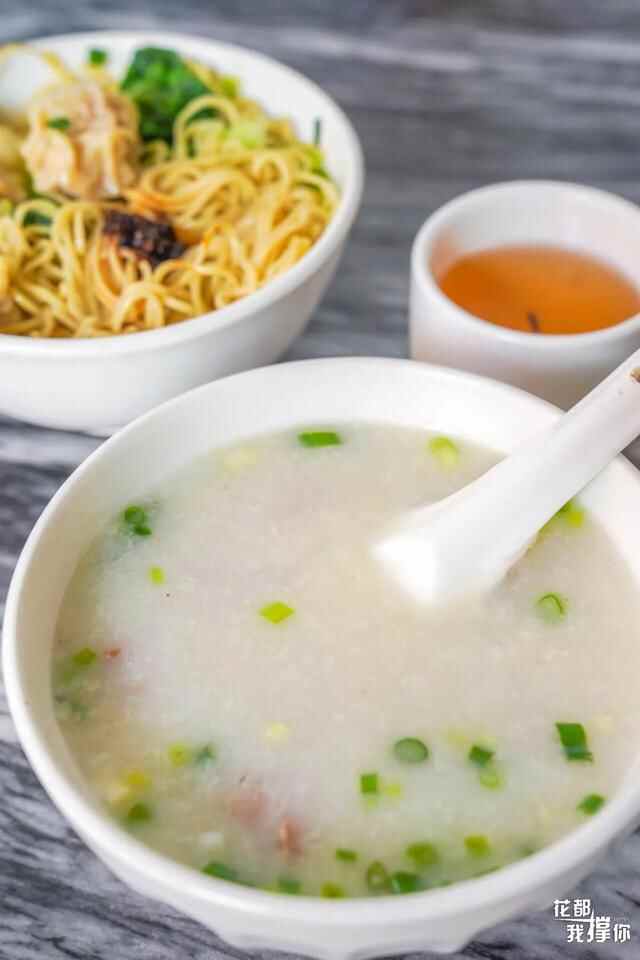 真材实料！这碗藏在天桥下的「云吞面」，食足11年都唔厌