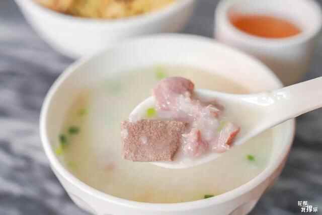 真材实料！这碗藏在天桥下的「云吞面」，食足11年都唔厌