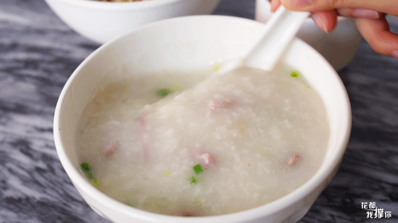 真材实料！这碗藏在天桥下的「云吞面」，食足11年都唔厌