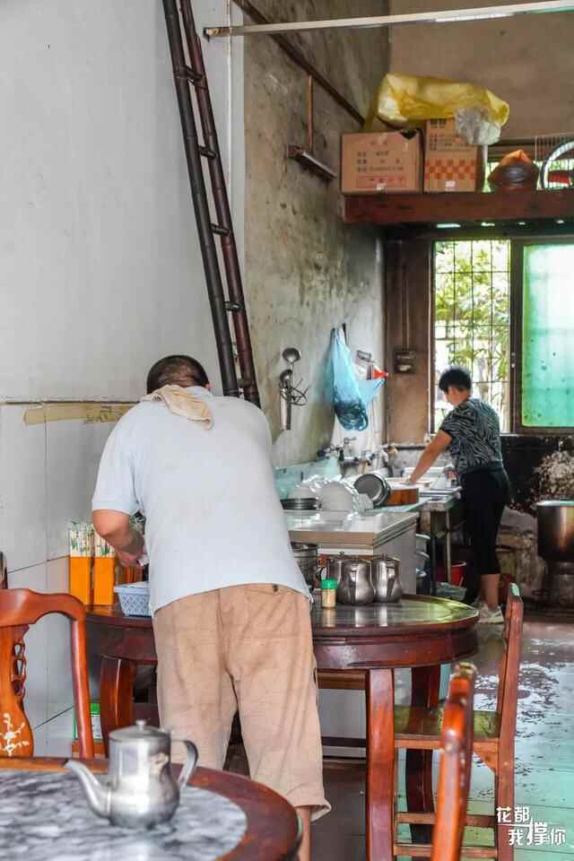 真材实料！这碗藏在天桥下的「云吞面」，食足11年都唔厌