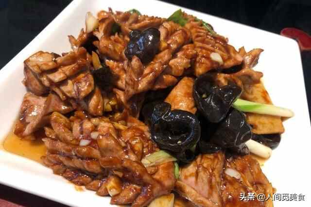 济南火了22年的鲁菜馆，爆炒腰花涨到了78元，等1小时也值了