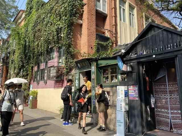 72家景区，23.91万人！假期首日，青岛是这个样子的！