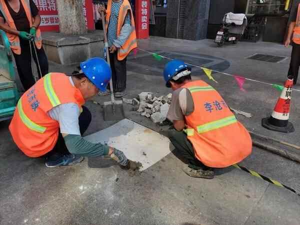 青岛李村商圈十余条道路“换新颜”！李沧区开展道路环境集中整治