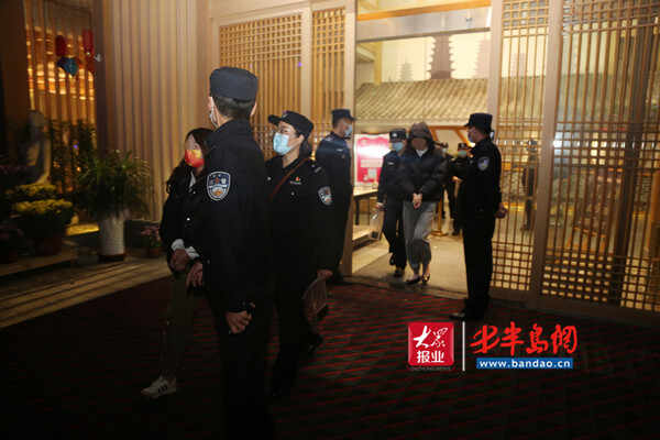胶州公安“雷霆14号”行动113名犯罪嫌疑人落网