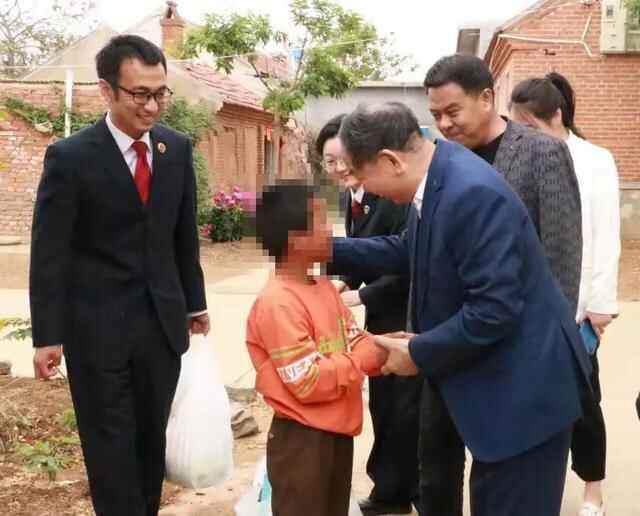 【争第一 创一流 走在前】平度市人民**跟进帮困扶智 助力儿童梦想起航