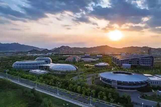 万万没想到你是这样的即墨，居然还有两副面孔