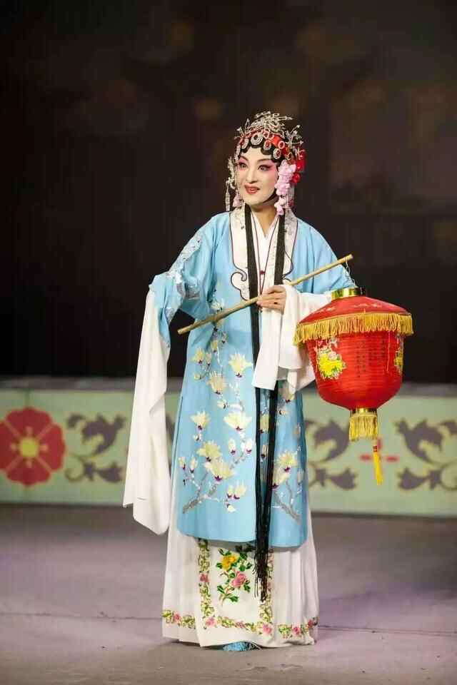 万万没想到你是这样的即墨，居然还有两副面孔