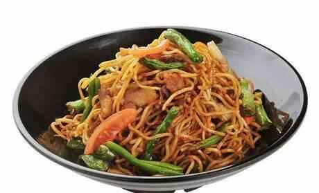 在李沧，有一条满足吃货欲望的美食街！