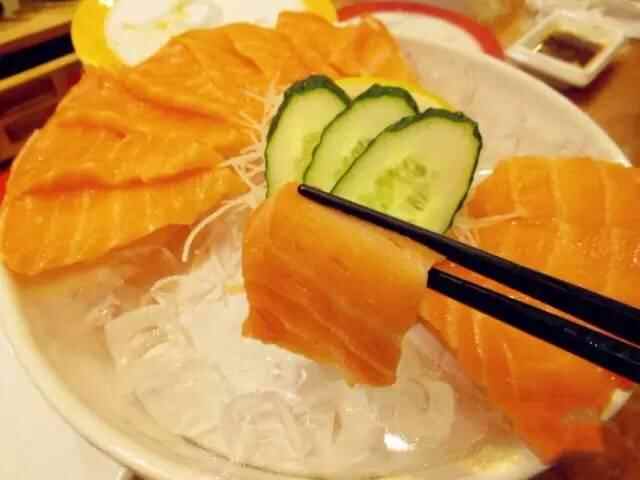 在李沧，有一条满足吃货欲望的美食街！