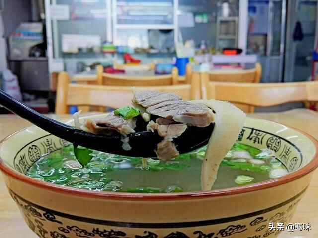 在黄岛入小店，喝一碗有赌性的羊汤