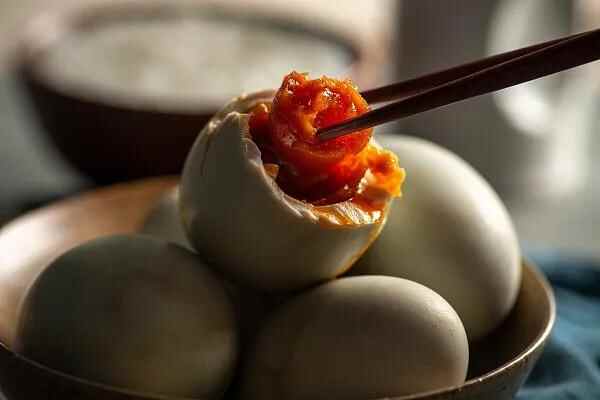 汪曾祺：四方食事，不过一碗人间烟火