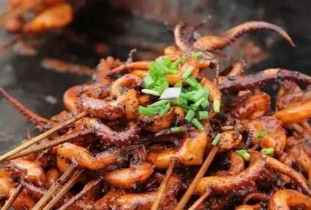 在青岛，吃什么？网友强烈推荐这些美食绝对值得去吃