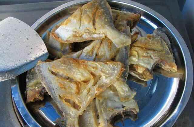 来自于青岛胶州市的美食分享：醋烹小鲳鱼