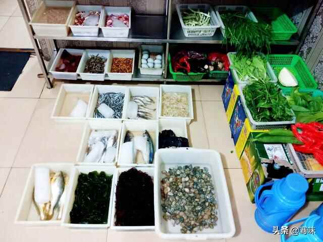 在黄岛区寻一家2004年开的老店，58元烧一条大鲅鱼