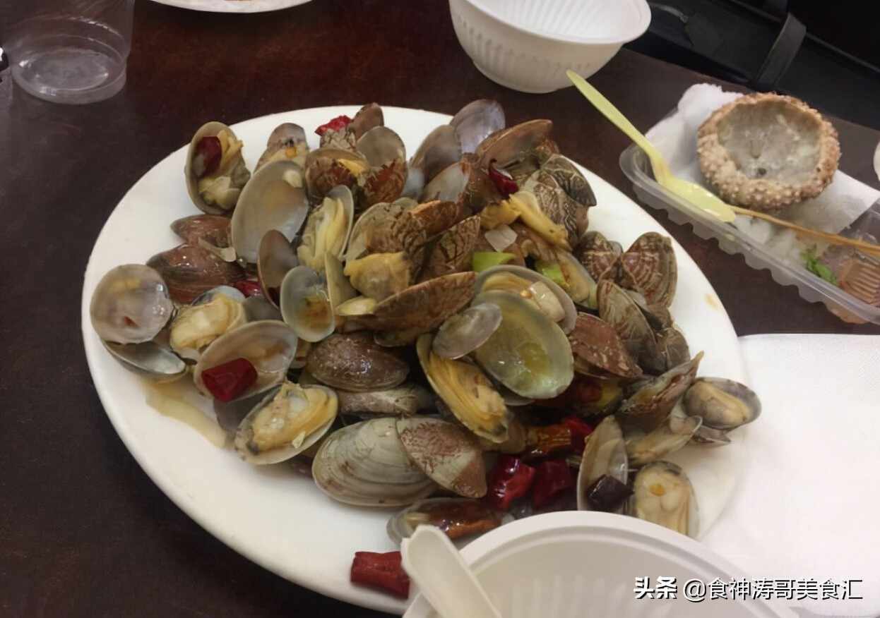 唯有美食不可负，吃遍青岛特色美食小吃，看着都流口水
