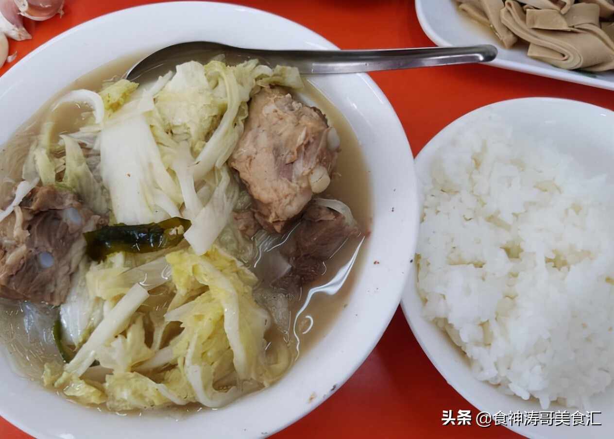 唯有美食不可负，吃遍青岛特色美食小吃，看着都流口水