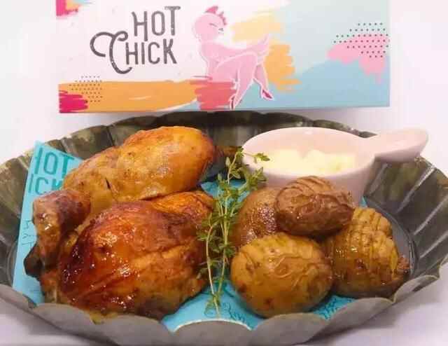 胶州路上惊现粉色烤鸡店，快去吃鸡！
